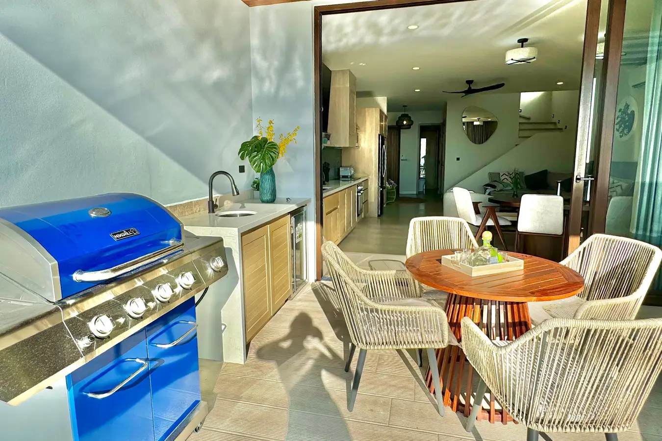 3 Bedroom Ocean View Sunset Villas 10